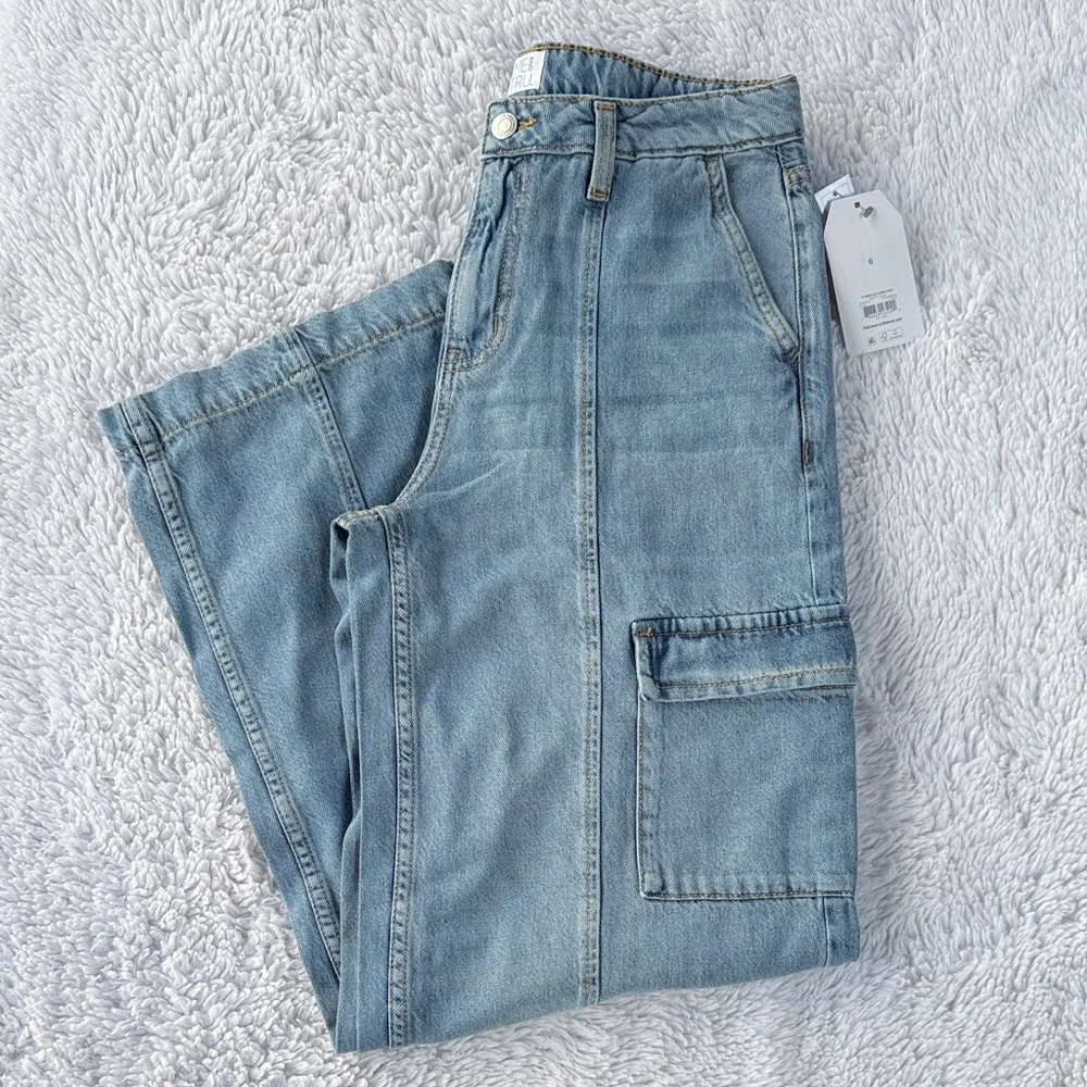 Time and Tru Light Blue High Rise Wide Leg Jeans - Picture 1 of 3